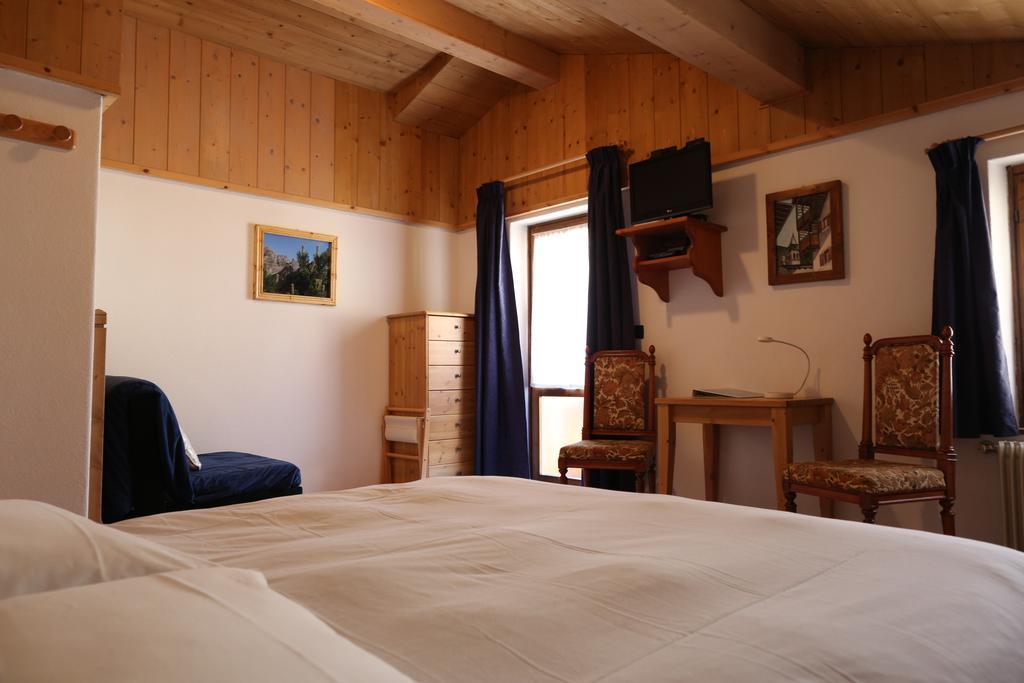 Albergo Centrale Forni di Sopra Extérieur photo