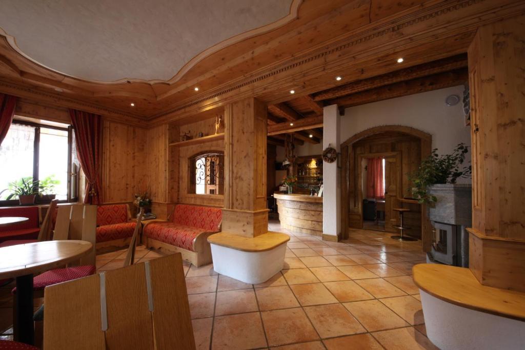 Albergo Centrale Forni di Sopra Extérieur photo